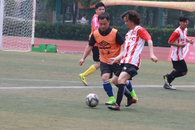 曼联年轻前锋齐尔克泽表现亮眼 仍面临转会困境